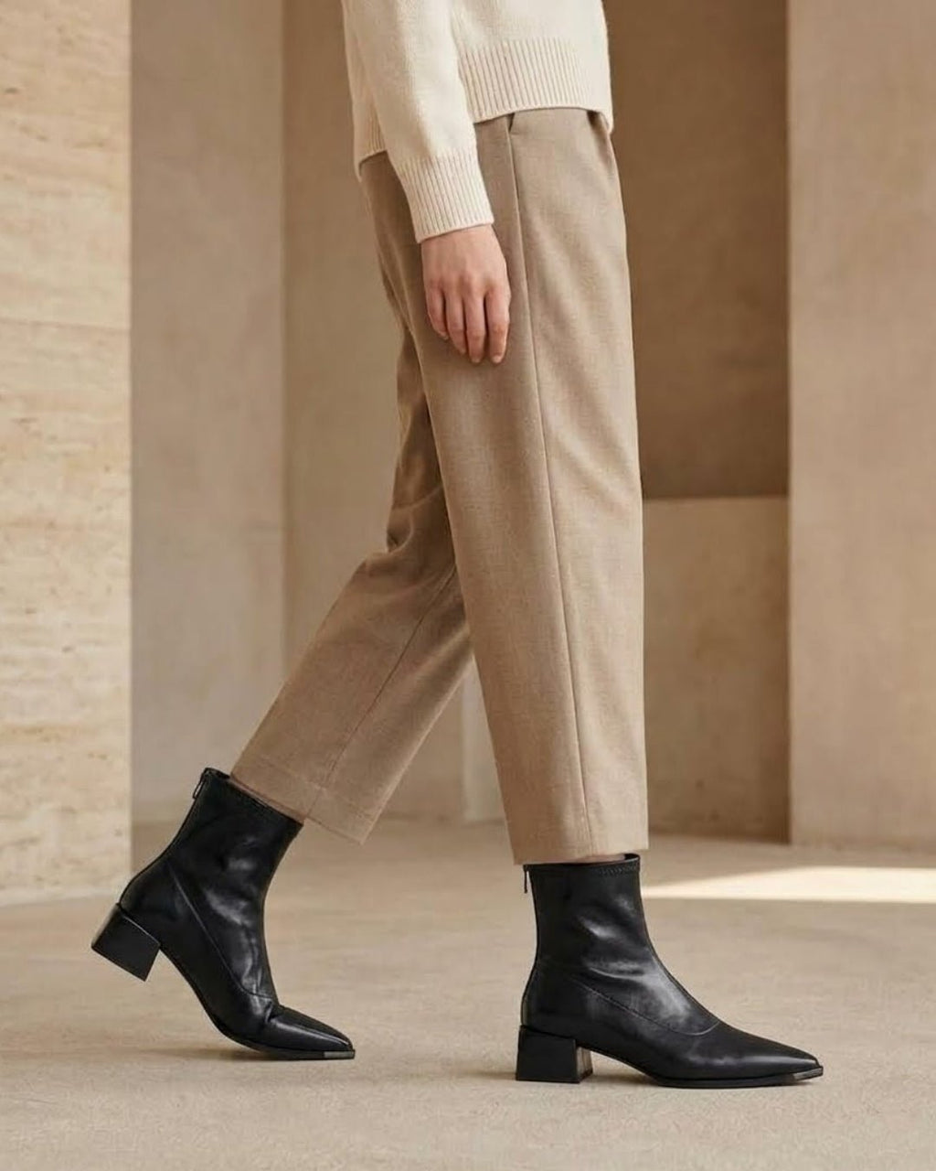 The Aurelia | Pointed-Toe Leather Boot - SORENNA