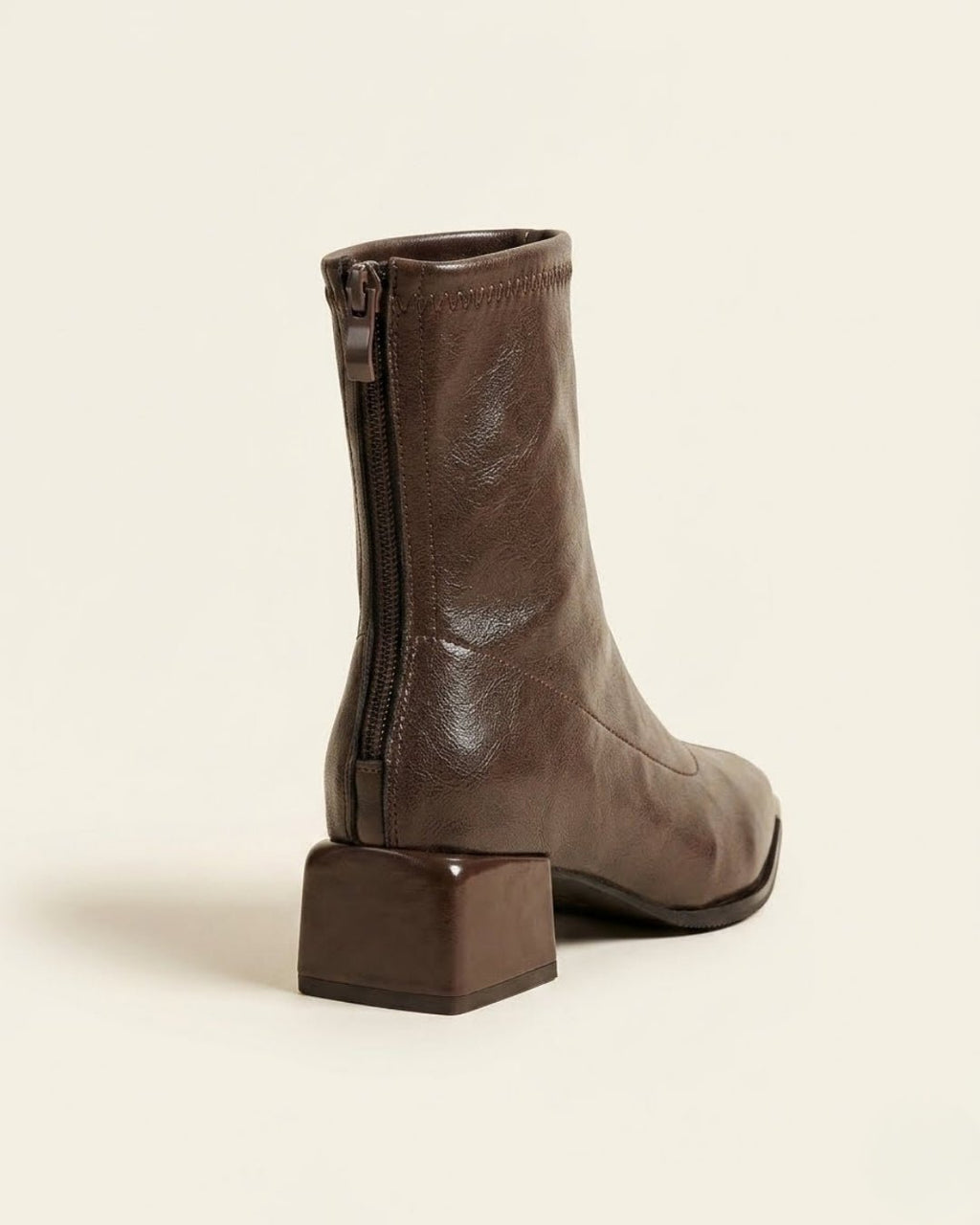 The Aurelia | Pointed-Toe Leather Boot - SORENNA