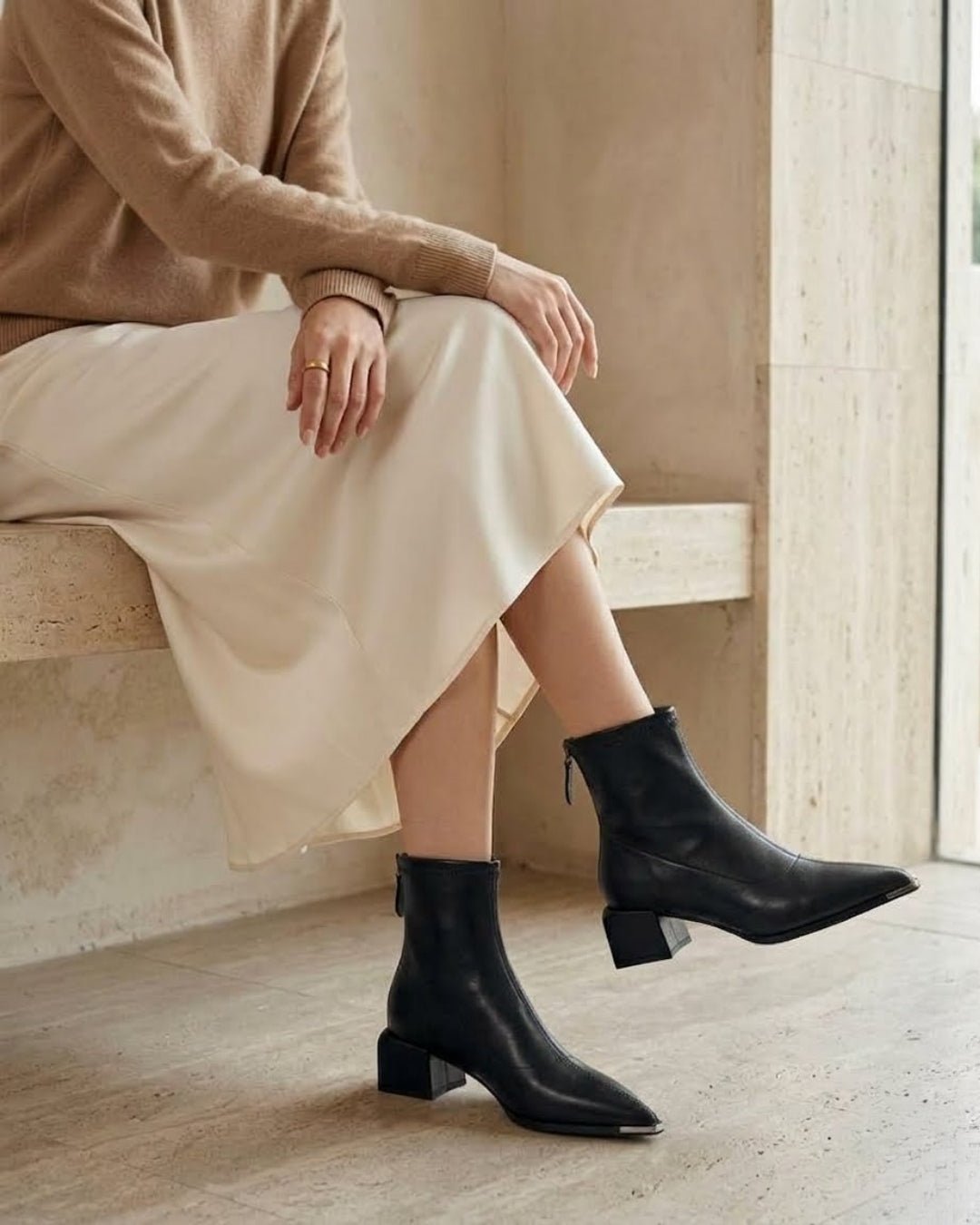 The Aurelia | Pointed-Toe Leather Boot - SORENNA