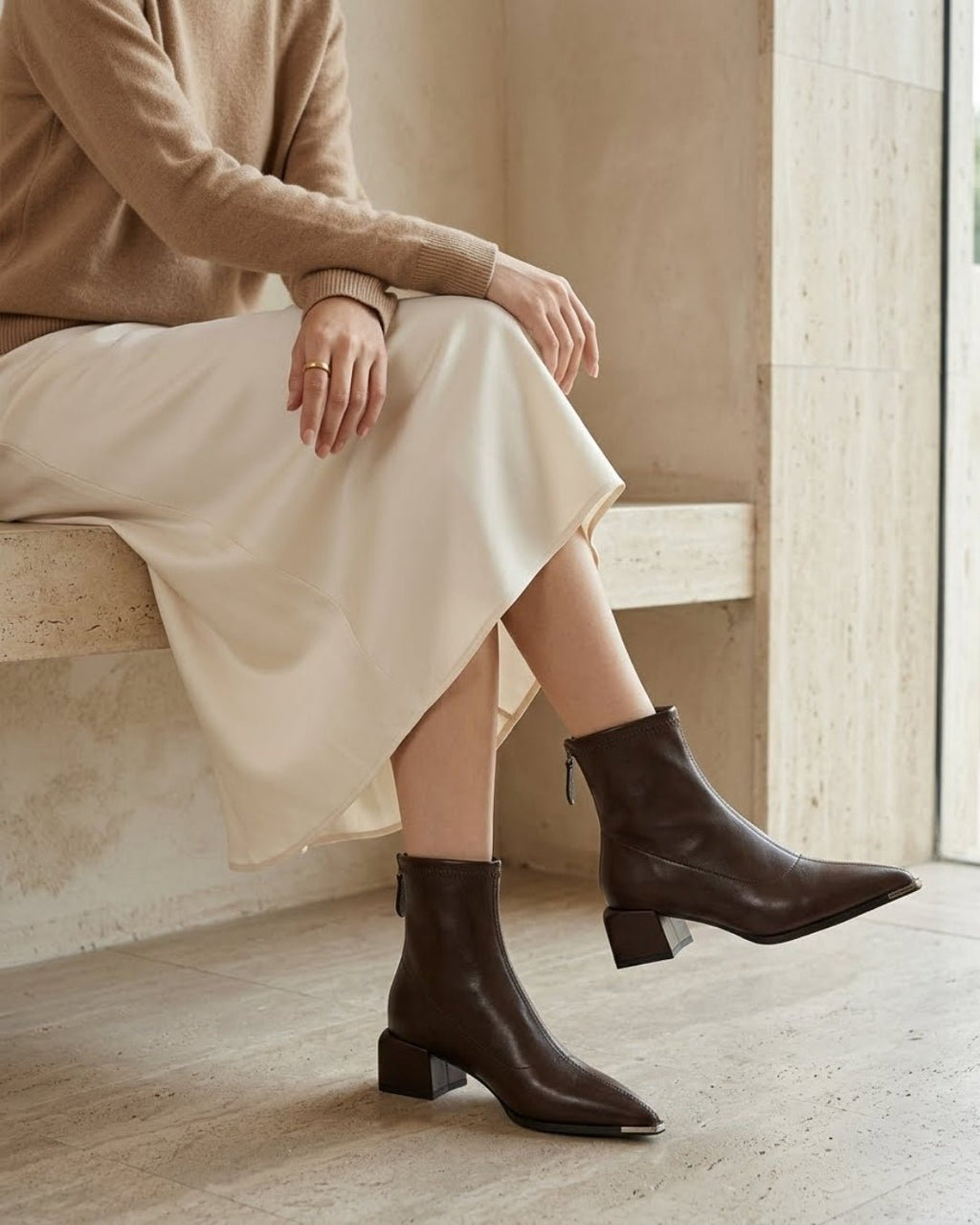 The Aurelia | Pointed-Toe Leather Boot - SORENNA