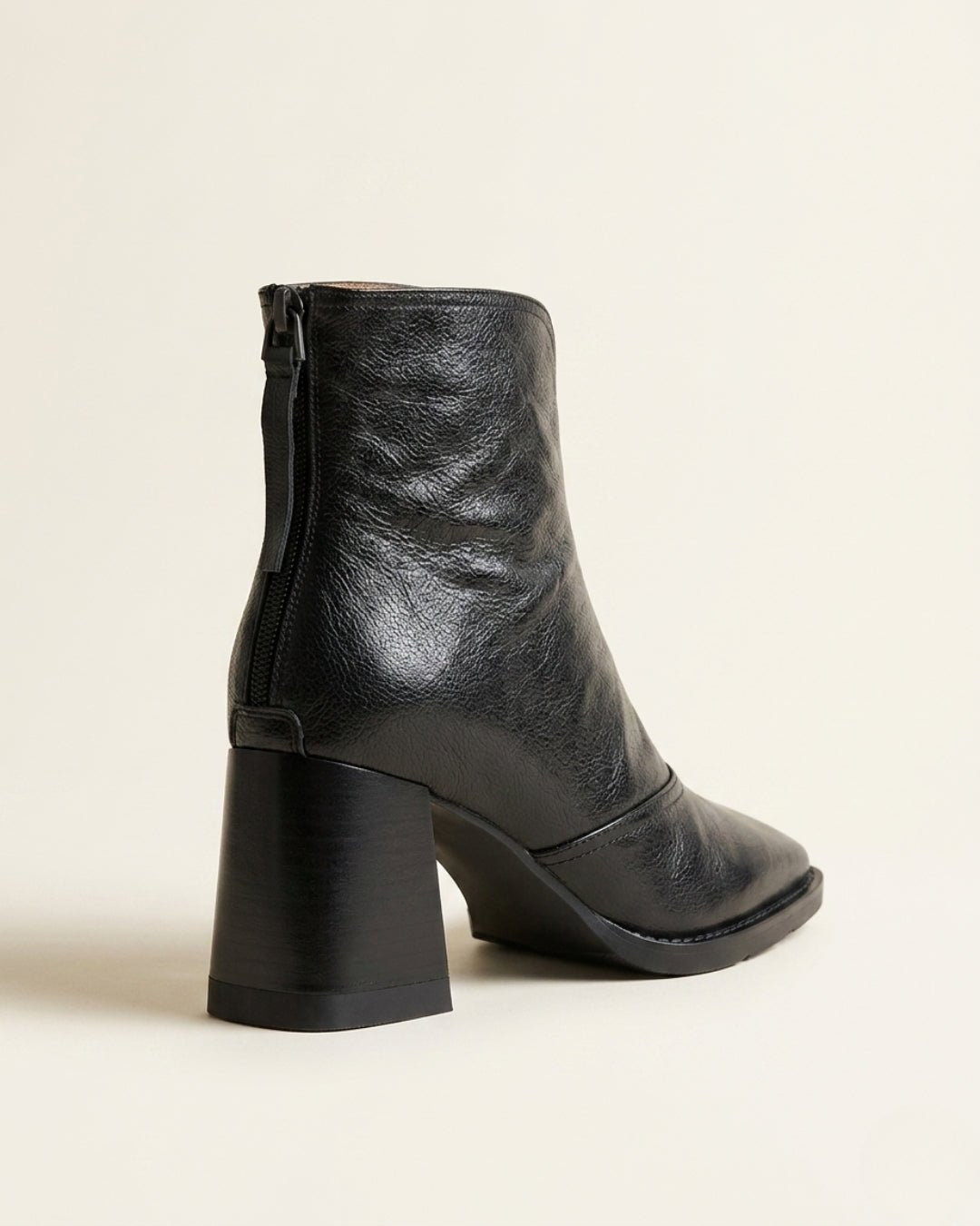 The Ovelle | Western Ankle Boot - SORENNA