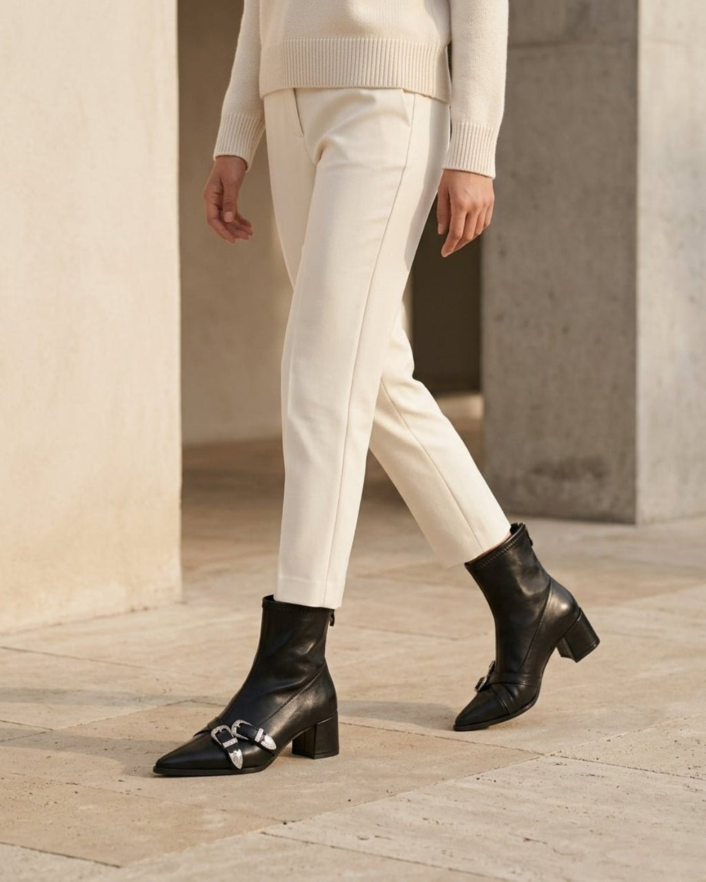The Ravelle | Double-Buckle Leather Boot - SORENNA