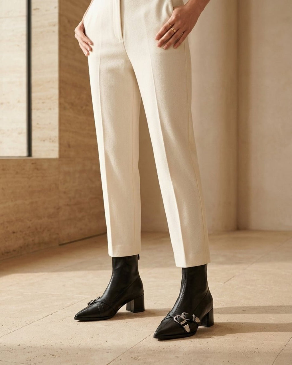The Ravelle | Double-Buckle Leather Boot - SORENNA